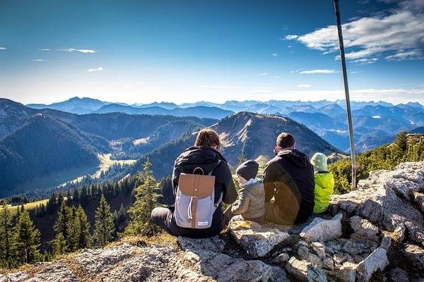 Comment préparer un voyage en montagne avec des enfants ?